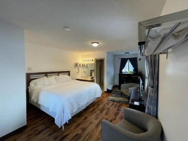 Timber Pointe Resort Jamestown Bagian luar foto