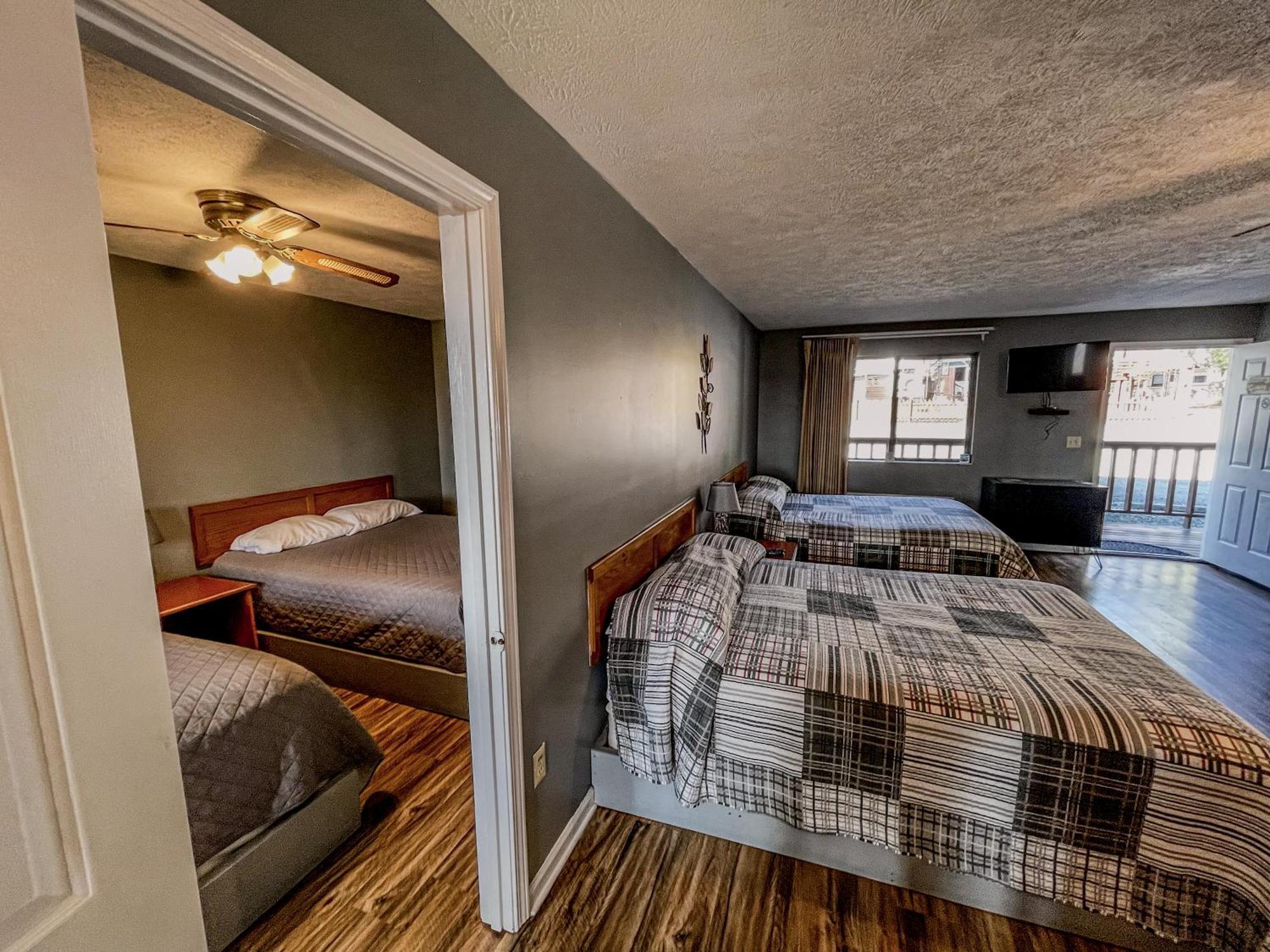 Timber Pointe Resort Jamestown Bagian luar foto