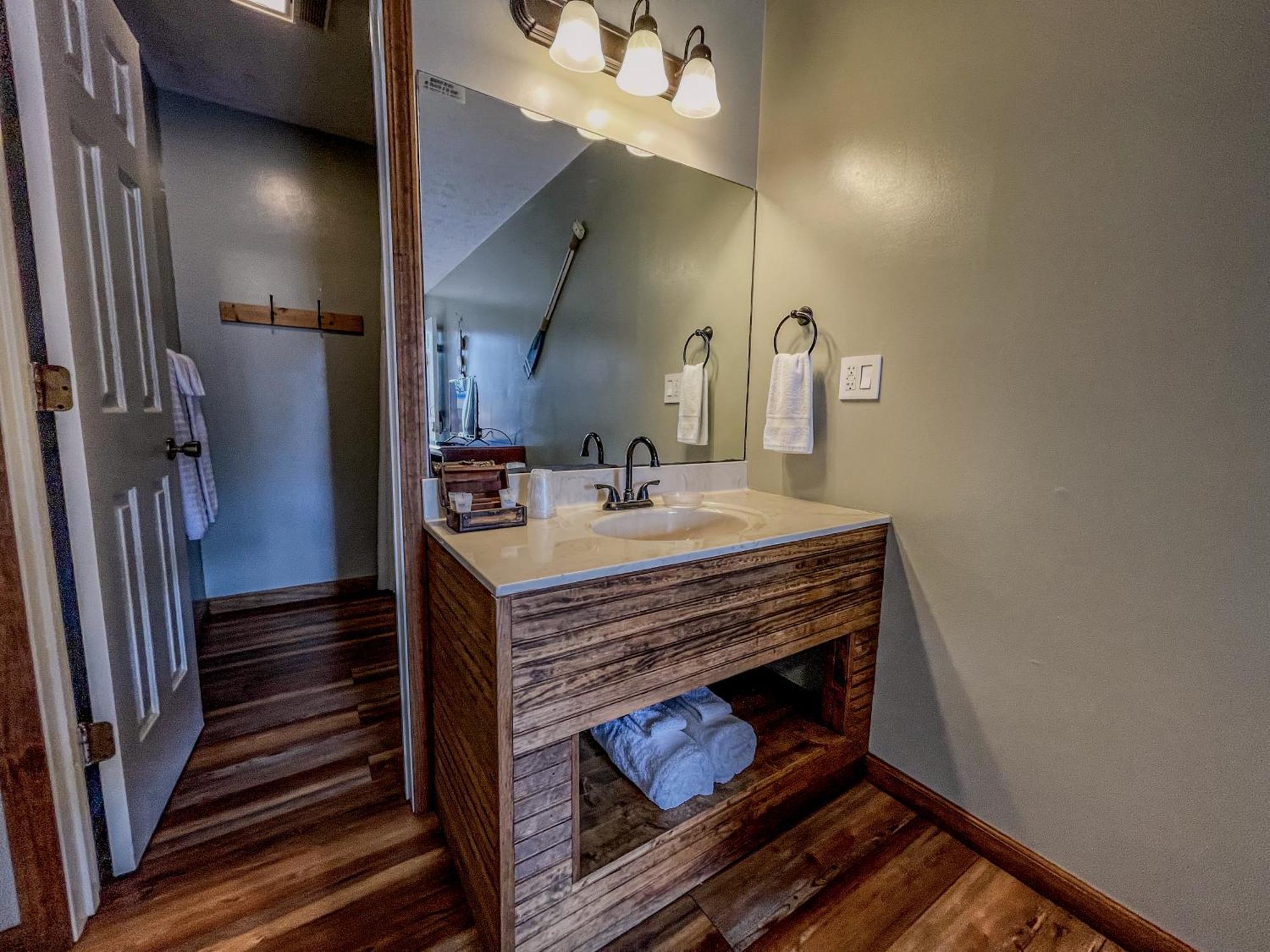 Timber Pointe Resort Jamestown Bagian luar foto