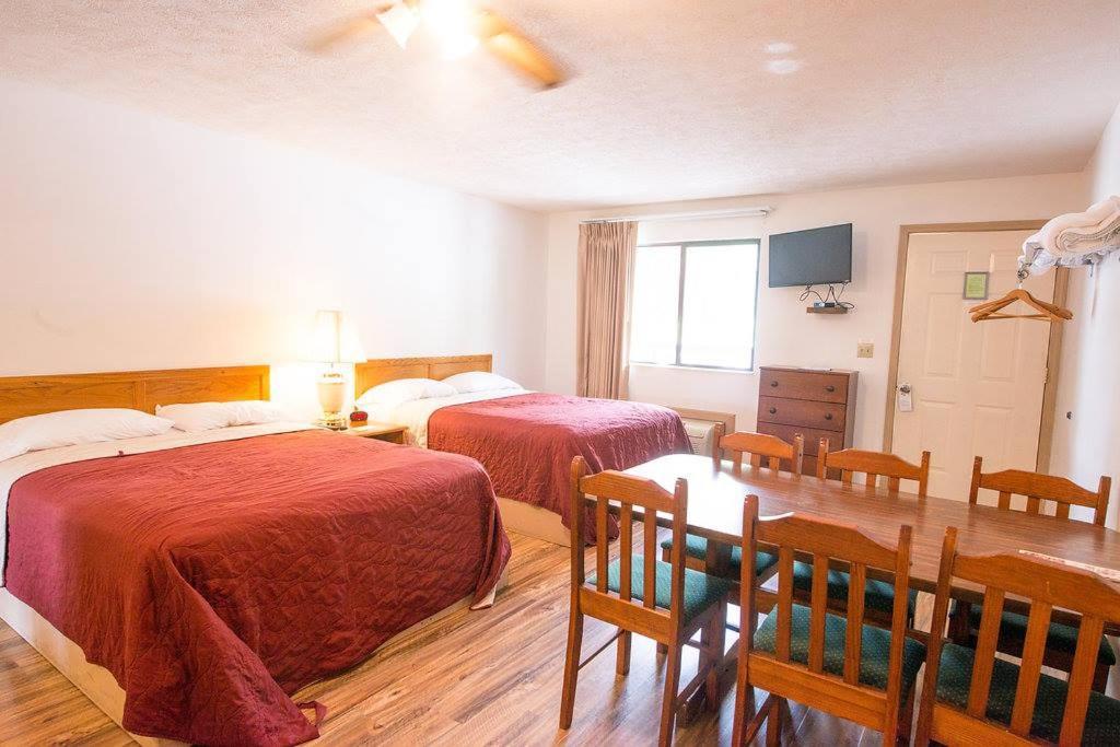 Timber Pointe Resort Jamestown Bagian luar foto