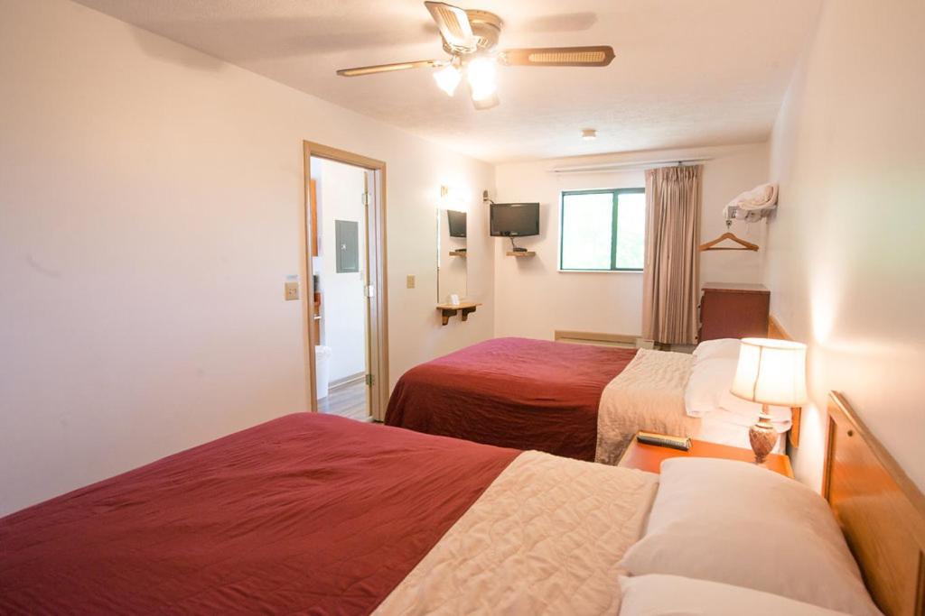Timber Pointe Resort Jamestown Bagian luar foto