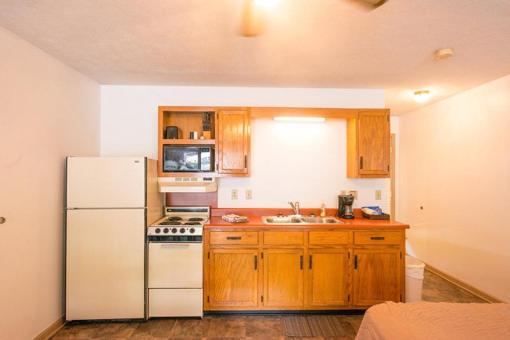 Timber Pointe Resort Jamestown Bagian luar foto
