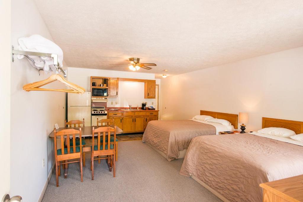 Timber Pointe Resort Jamestown Bagian luar foto